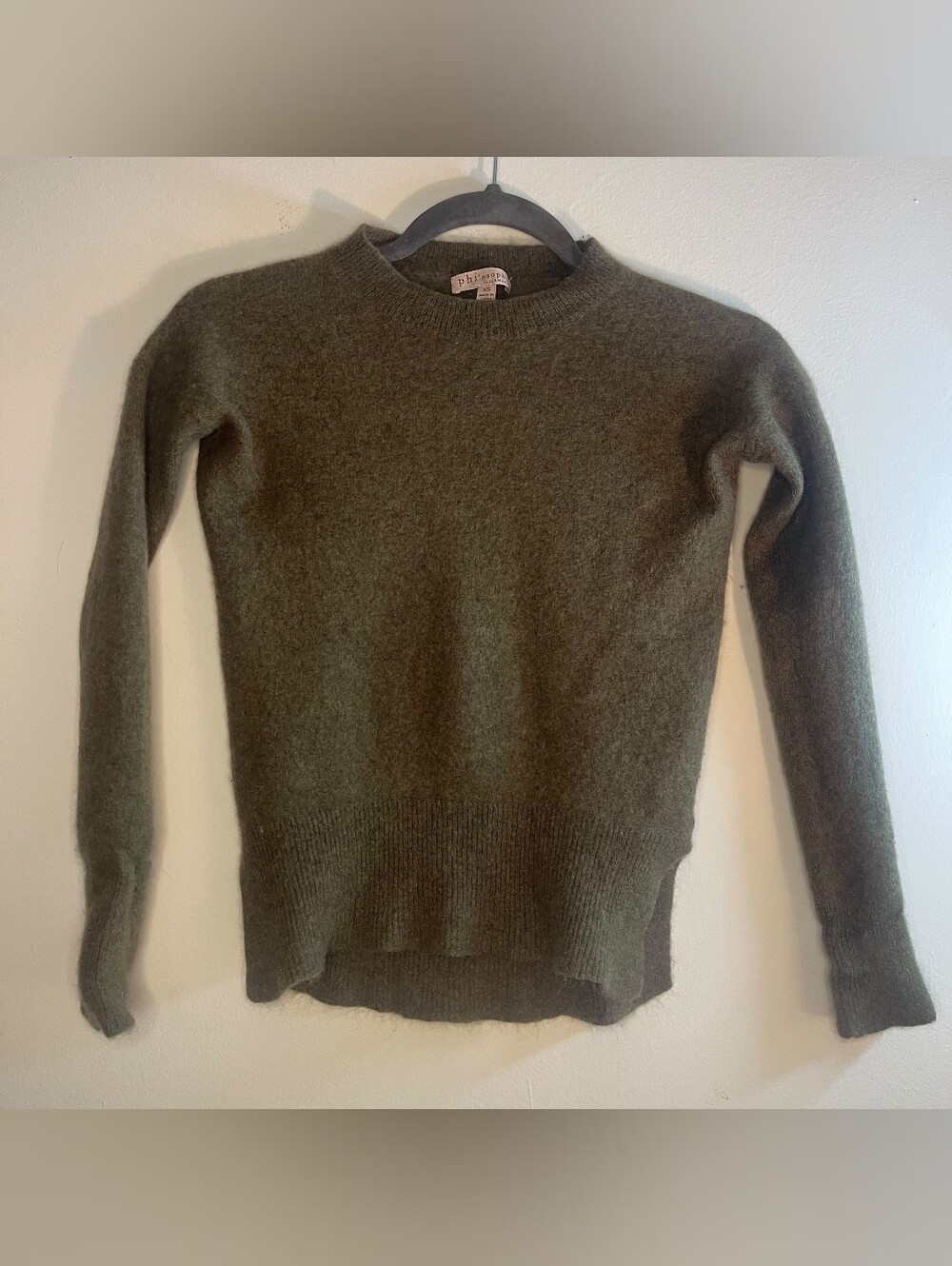 Philosophy 100% Cashmere Crewneck Sweater Women's XS Olive Green Side Slit